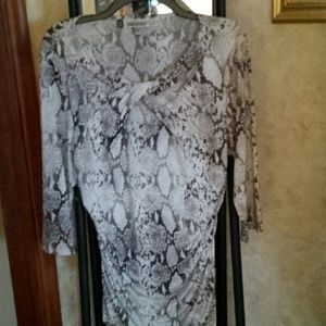 Jennifer Lopez long top